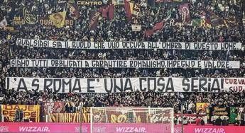 Gasperini-Ranieri, Curva sud risponde: “La Roma è una cosa seria”. Per l’allenatore gli applausi dell’Olimpico
