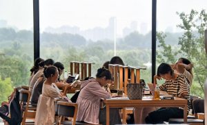 Cina, il tasso di lettura in aumento grazie alla crescita del formato digitale