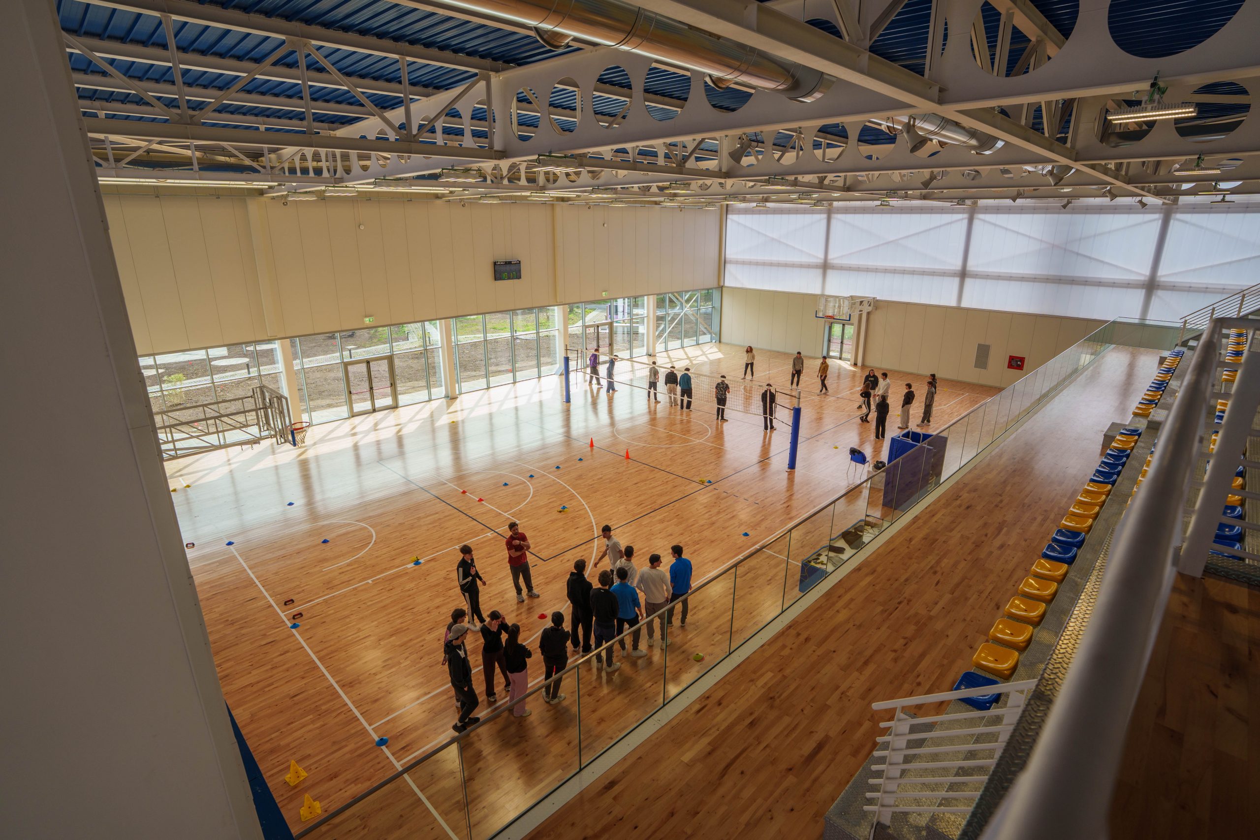 Viterbo – Apre il PalaUnitus: campi attrezzati, sala pesi e parete per arrampicata