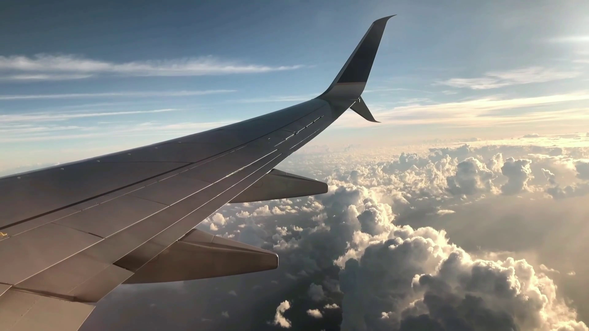 trasporto-aereo-in-crescita-a-febbraio-ma-pesano-le-tensioni