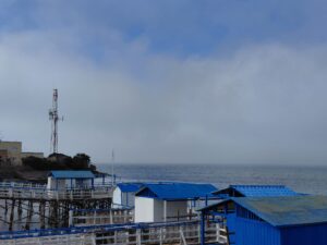 Fenomeno Caligo – Dopo Pasquetta risveglio suggestivo a Santa Marinella, avvolta dall’alone marino (FOTO)