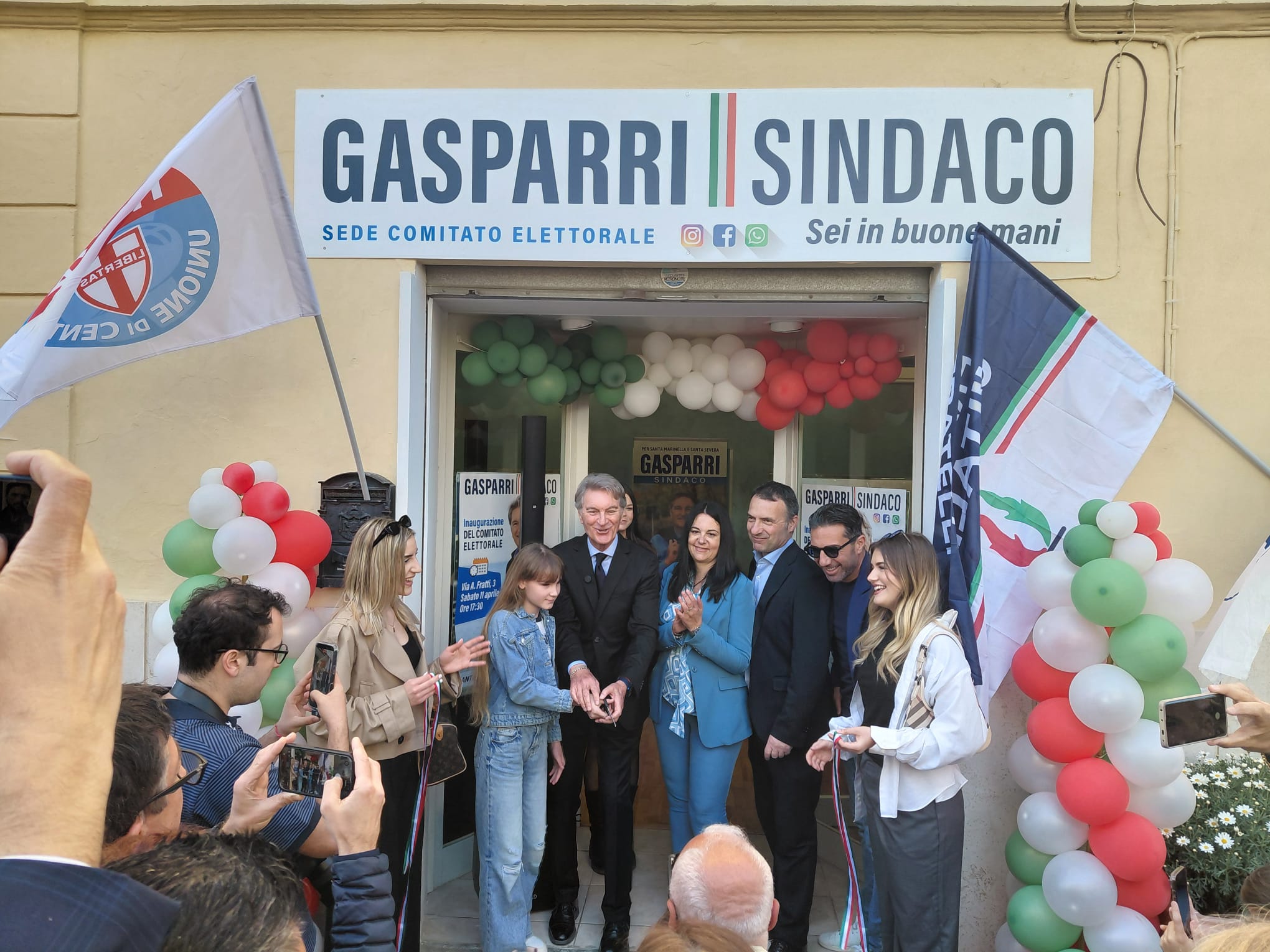 Elezioni Santa Marinella – Taglio del nastro per la sede elettorale del candidato Gasparri (FOTO)