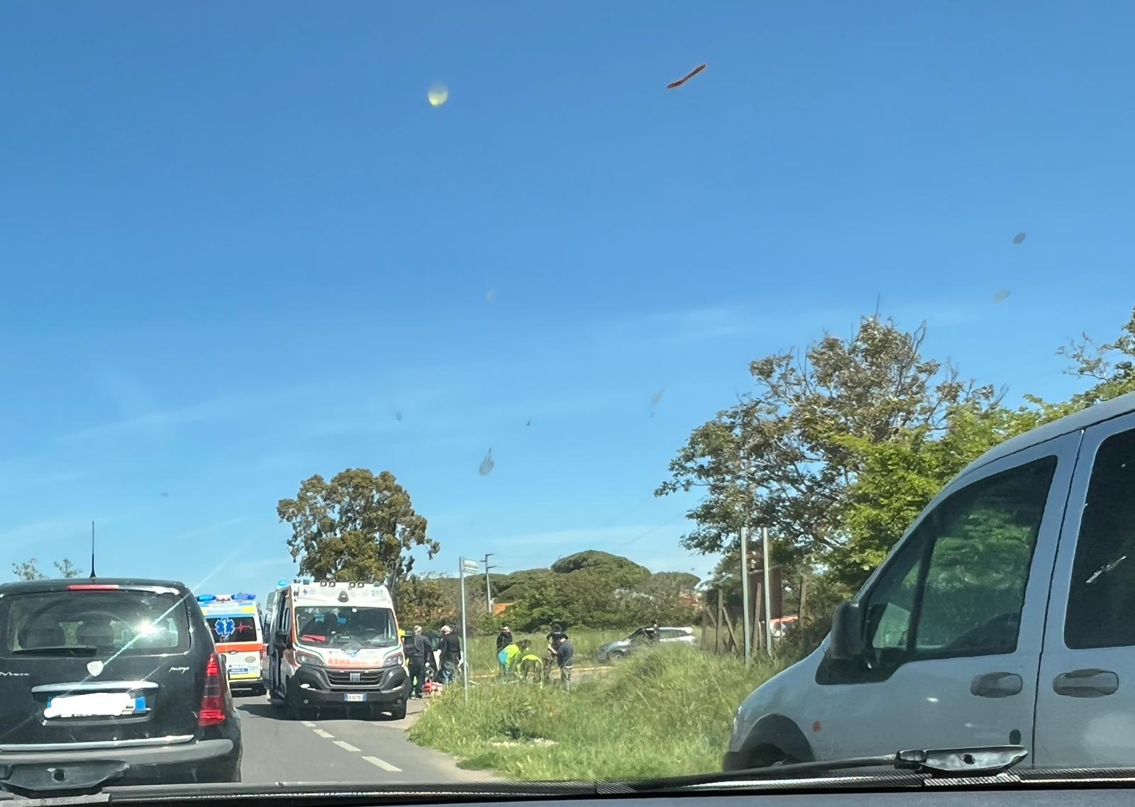 Tarquinia – Grave incidente sul ponte della stazione, ambulanza ed elisoccorso sul posto
