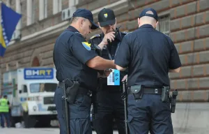 Traffico di migranti, 9 arresti tra Bosnia e Croazia sulla rotta balcanica