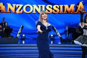 canzonissima-oggi-nuovo-appuntamento-lomaggio-a-loretta-goggi