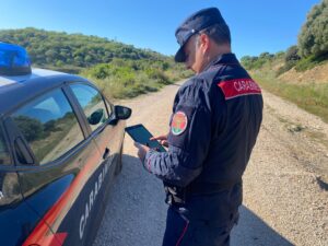 Cerveteri – Brucia rifiuti generando esalazioni tossiche, ora rischia fino a 6 anni di reclusione