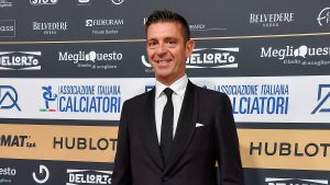 Terremoto nel calcio, indagato designatore arbitri Rocchi