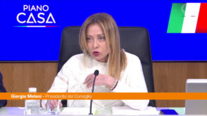 Carburanti, Meloni “Taglio delle accise prorogato per tre settimane”