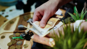 Ad aprile cala la fiducia di consumatori e imprese