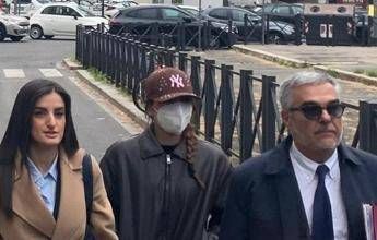 Indagine su famiglia Caroccia, oggi interrogatori in procura. La difesa: “Delmastro unico a tendere una mano”