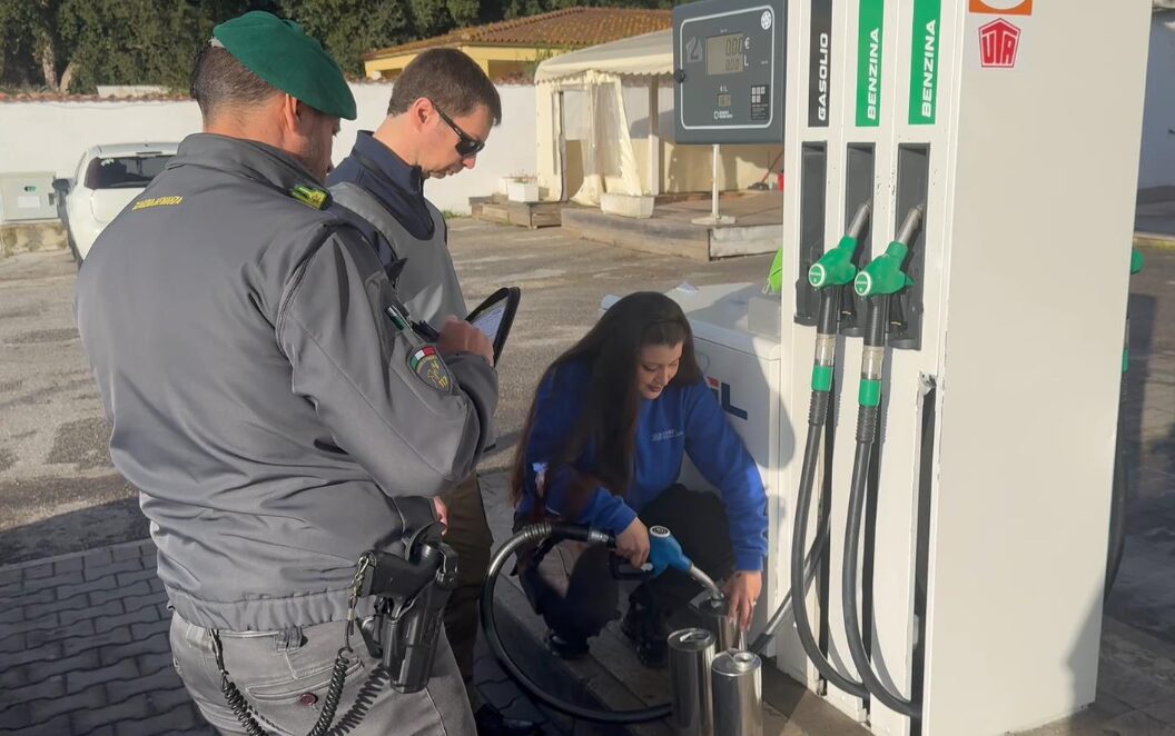 Roma – Sequestrati 10mila litri di gasolio non conforme