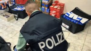 Patrica – Seicento chili di droga “al fresco” nel frigorifero: in manette intera famiglia (VIDEO)