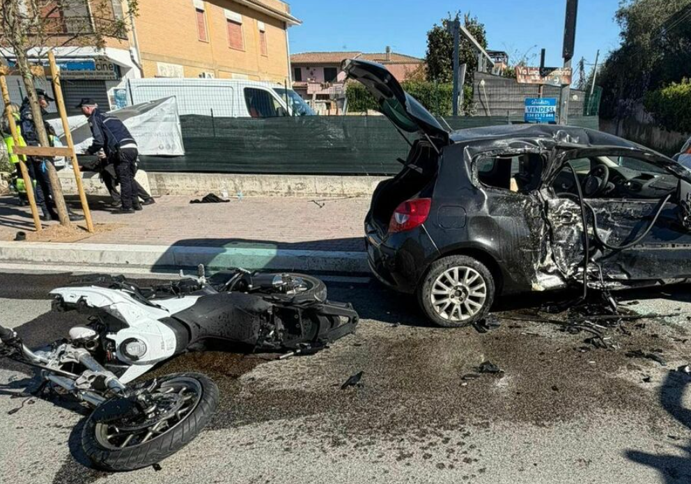 Roma – Strage nel weekend di Pasqua: cinque morti tra cui due minorenni e la sicurezza stradale torna al centro del dibattito