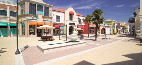 Valmontone – Maxi blitz all’Outlet, sei arresti in due operazioni