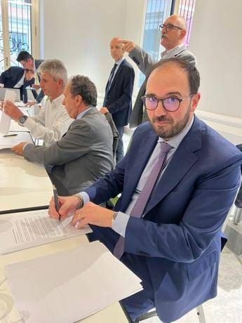 Lavoro, ipotesi rinnovo per ccnl lavanderie industriali, centrali di sterilizzazione e servizi medici affini﻿