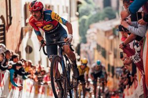 Narvaez vince la 4^ tappa a Cosenza, Ciccone nuova maglia rosa del Giro
