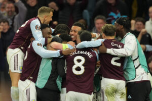 Villa vs Forest – Novecento britannico in paradiso, ma alla fine Emery. Pure il Palace a Lipsia