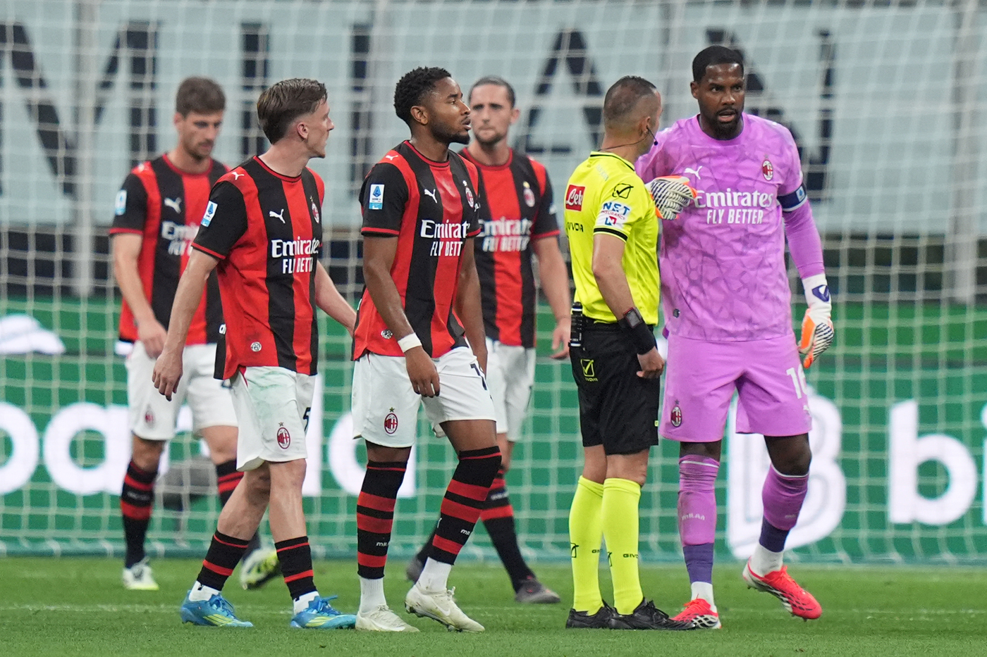 Fallimento Milan: Roma in Champions, sì, ma col Como. Lecce salvo, Cremo in B