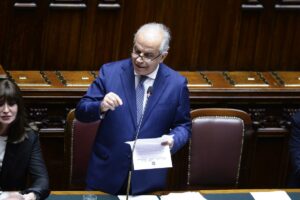 Modena, Piantedosi “No terrorista ma sbagliato parlare di gesto isolato di un folle”