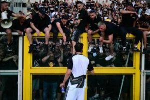 Scontri a Torino tra ultras e polizia: il Derby della Mole ancora non si gioca