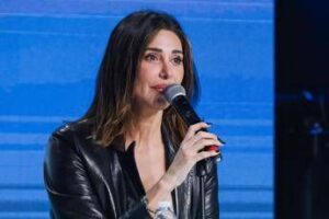 Belen Rodriguez trovata in casa in stato di alterazione psicofisica, ricoverata in codice giallo