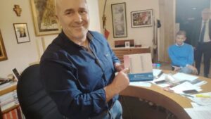 Terni – Il sindaco Bandecchi invita a cena tutti i cittadini: “Sarà un momento di dialogo e confronto”