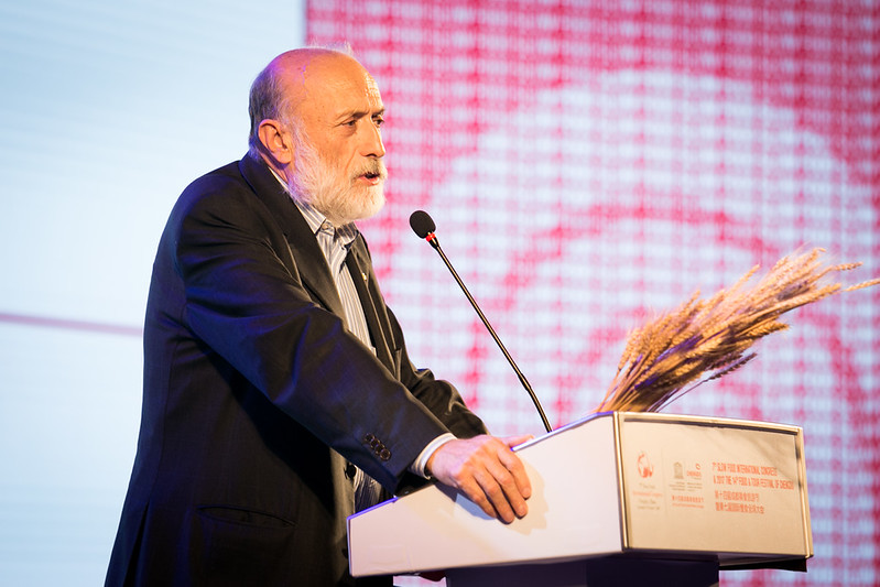 Slow Food saluta il suo fondatore, morto Carlo Petrini