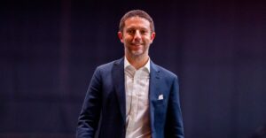 Numero1 Workshop torna a Milano: 150 imprenditori in aula per scrivere un libro con l’AI