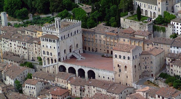 Gubbio – Tutto pronto per la tradizionale Festa dei Ceri: “Il cuore identitario dell’Umbria”