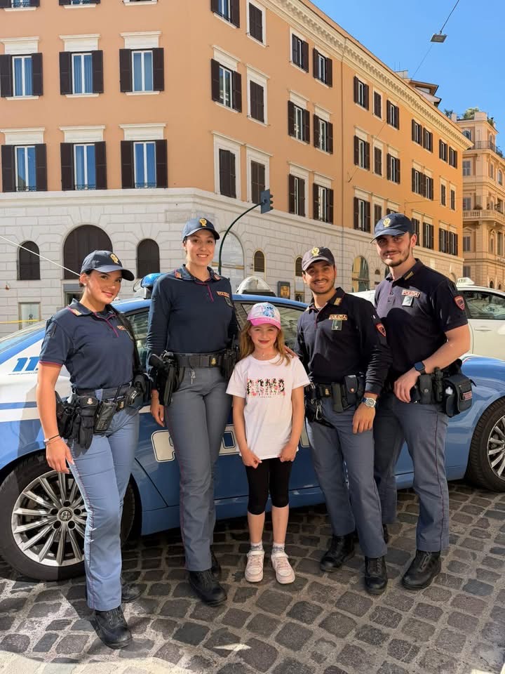 Roma – Si allontana dai genitori e si perde, bambina di 7 anni ritrovata dalla polizia