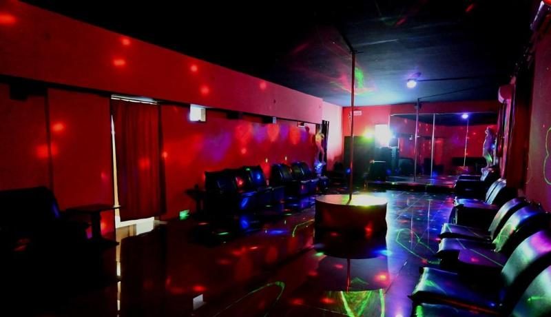 Anzio – Dodici minorenni in un night con quattro prostitute, in manette il titolare Antonio Chierchia
