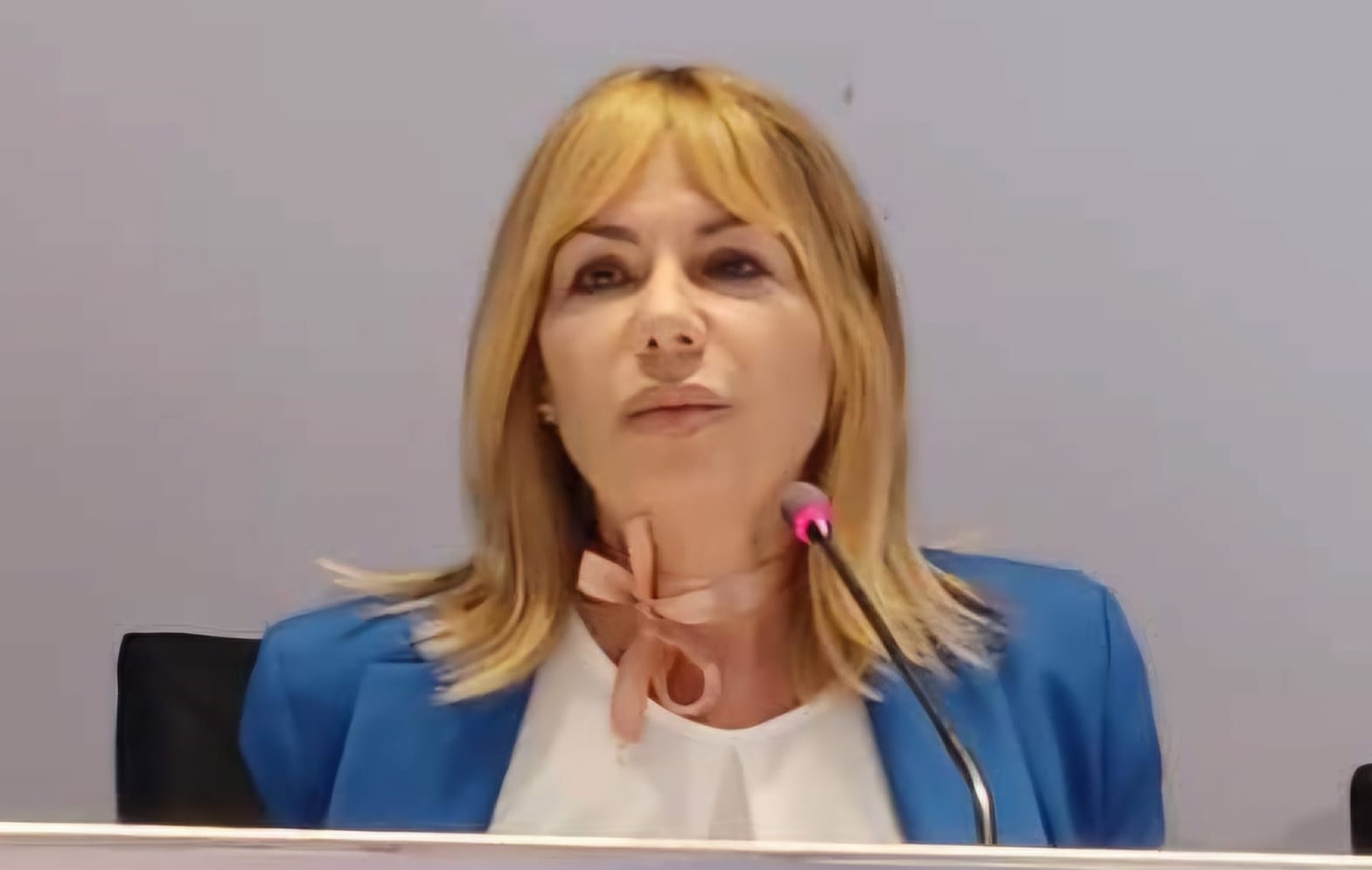 Latina: diffamazione via social ai danni del sindaco, due utenti a giudizio