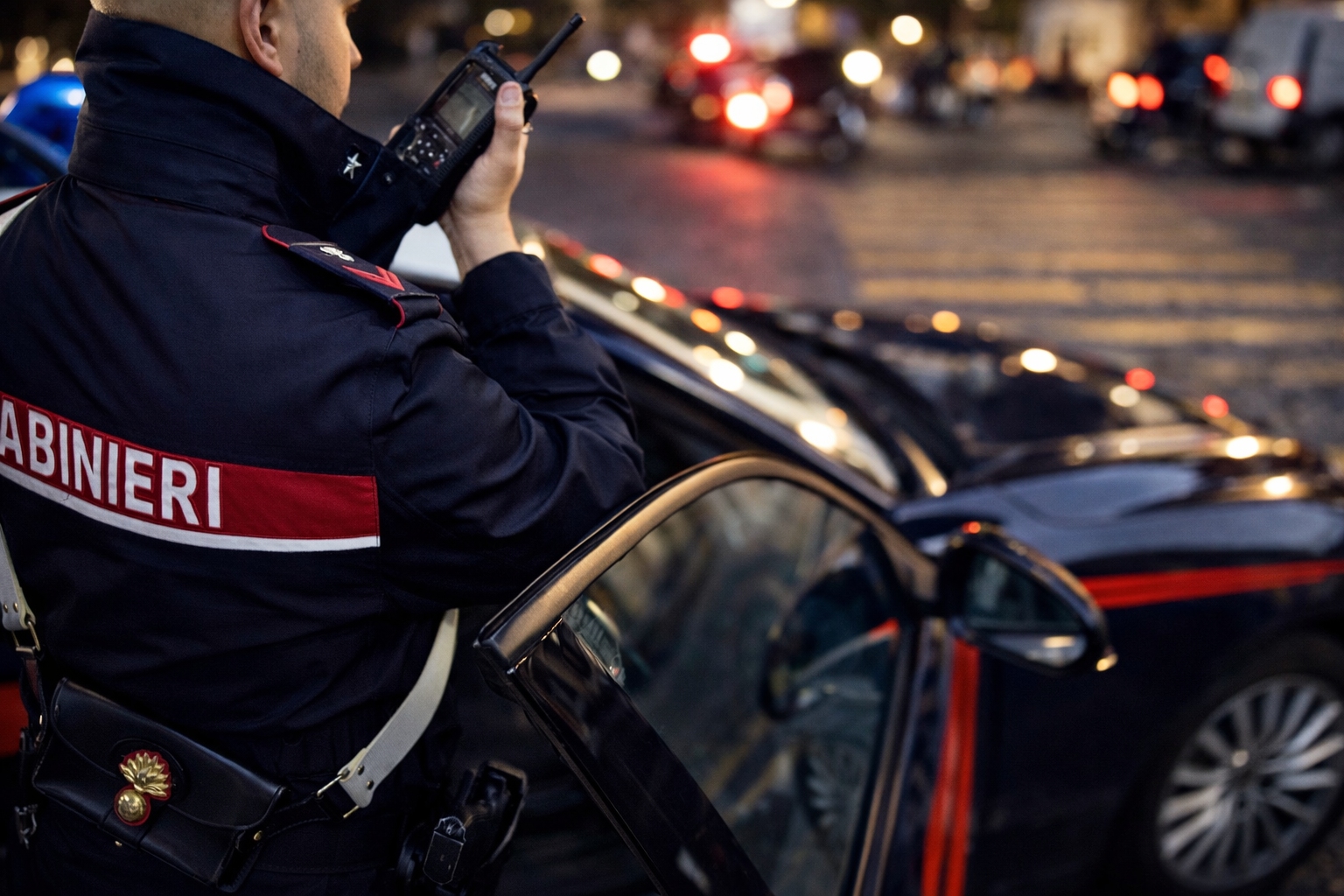 Roma – Minacciano con un coltello un giovane di 21 anni per 200 euro, due arresti
