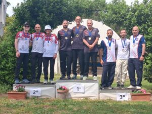 L’ASD Arcieri delle Due Torri trionfa in trasferta: argento a squadre e ottimi piazzamenti alla Gara Esordienti di Roma (FOTO)
