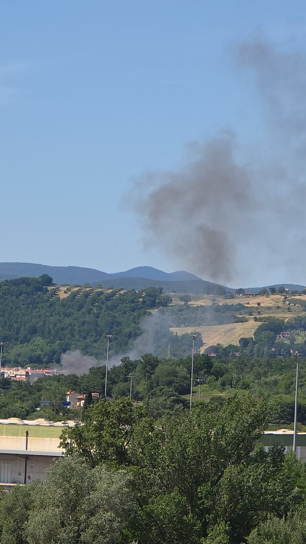 A1 – Veicolo in fiamme tra Orte e Attigliano, tre chilometri di fila