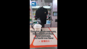 Cina, a Shanghai un negozio gestito da un solo robot