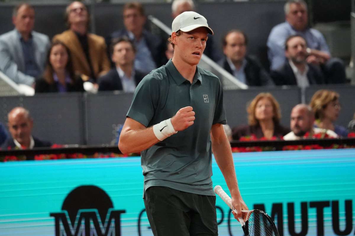 Alieno Sinner, l’ennesima finalissima: domani Zverev per la storia
