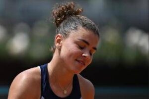 Paolini, delusione Internazionali: da campionessa a subito fuori, ancora. E adesso lascia pure la Top 10