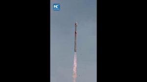 Cina, lanciato con successo il razzo vettore Zhuque-2E Y5