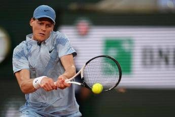 Roland Garros, Sinner-Tabur 6-1, 6-3 – Diretta