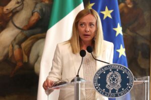 Ue, Meloni “Non possiamo dire ai cittadini che i soldi ci sono solo per la difesa”