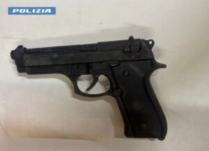 Rapina con pistola in un minimarket romano, arrestata 34enne residente a Ladispoli