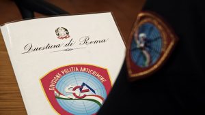 Roma – Furti, truffe e riciclaggio: confiscati beni per 1,8 milioni di euro a clan sinti