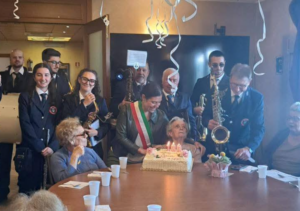 Tolfa festeggia i 100 anni di Gina Gobbi: “Un secolo di storie, memorie ed esperienze”