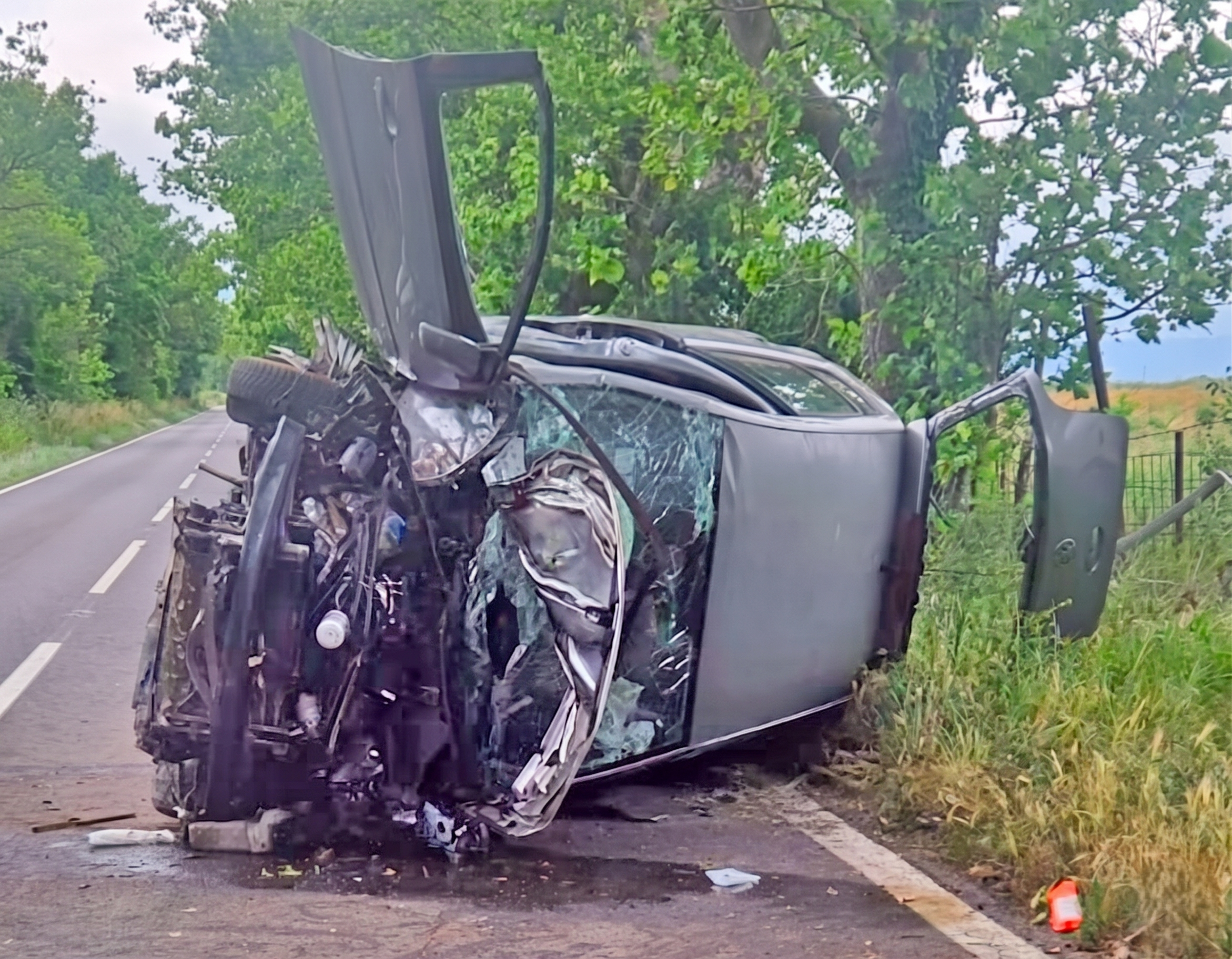 Nepi – Schianto sulla Nepesina, auto si ribalta dopo la perdita di controllo: giovane elitrasportato al Gemelli