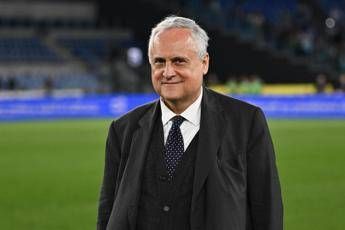 Lazio, Lotito tende la mano ai tifosi e punta alla pace: ecco la lettera integrale