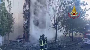 Napoli, incendio all’Ospedale del Mare