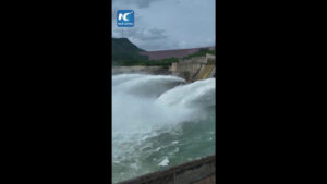 Cina, l’acqua dà spettacolo sul Fiume Giallo