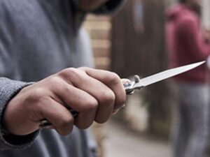 Civita Castellana – Sfregia la compagna al volto con un coltello in modo permanente, arrestato trentasettenne