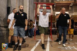 Viterbo – Facchini di Santa Rosa, partite le prove di portata: il rito tradizionale all’ex Chiesa della Pace